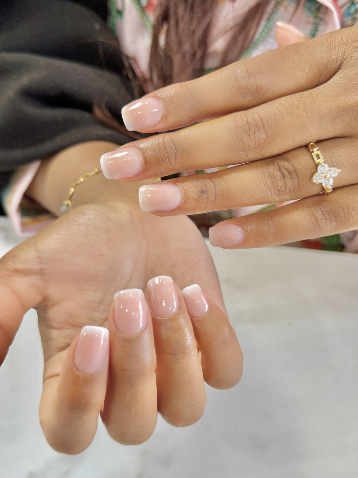 Ongles roses NAYANA